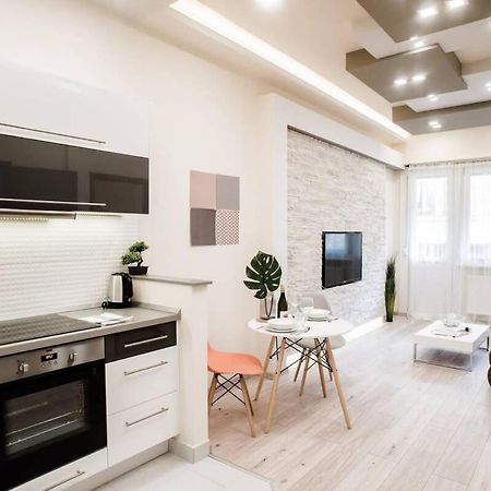 New Luxury Apartment In The Center With A/C Budapest Exteriör bild