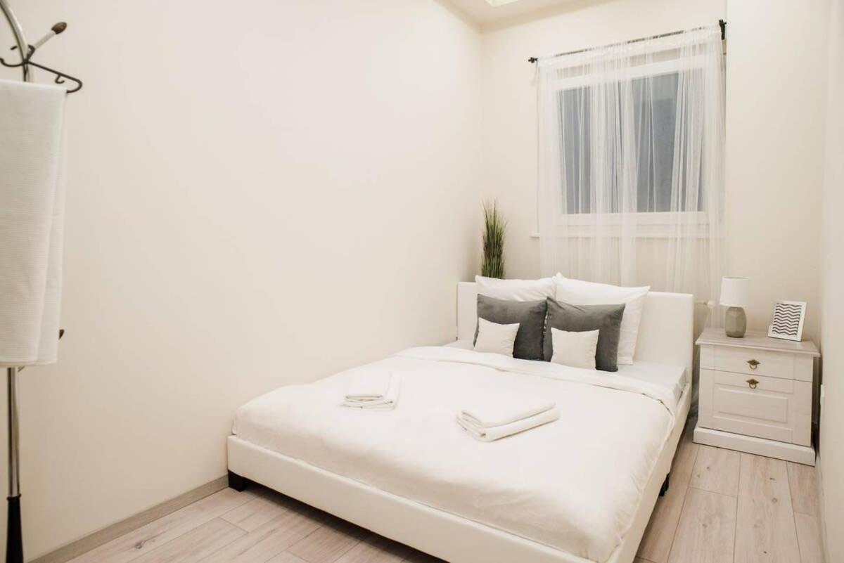 New Luxury Apartment In The Center With A/C Budapest Exteriör bild