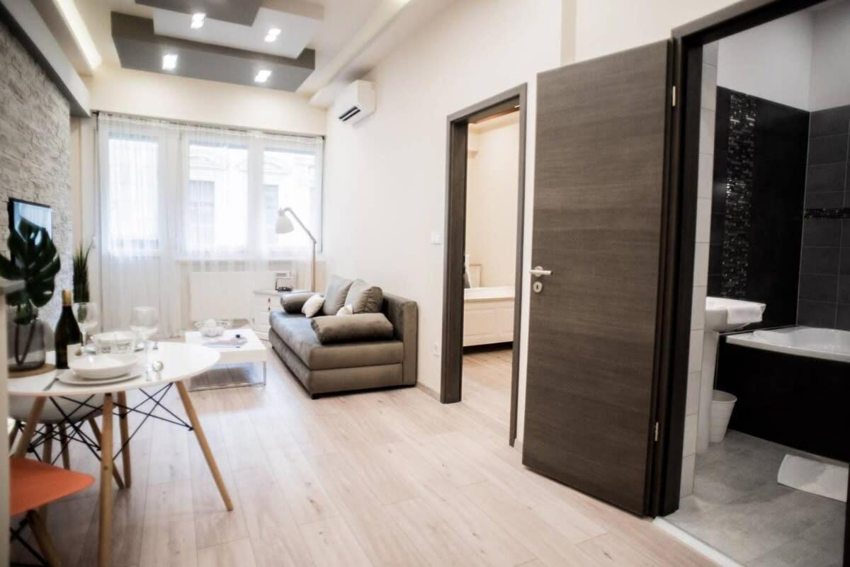 New Luxury Apartment In The Center With A/C Budapest Exteriör bild