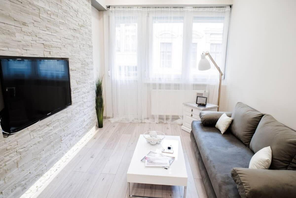 New Luxury Apartment In The Center With A/C Budapest Exteriör bild